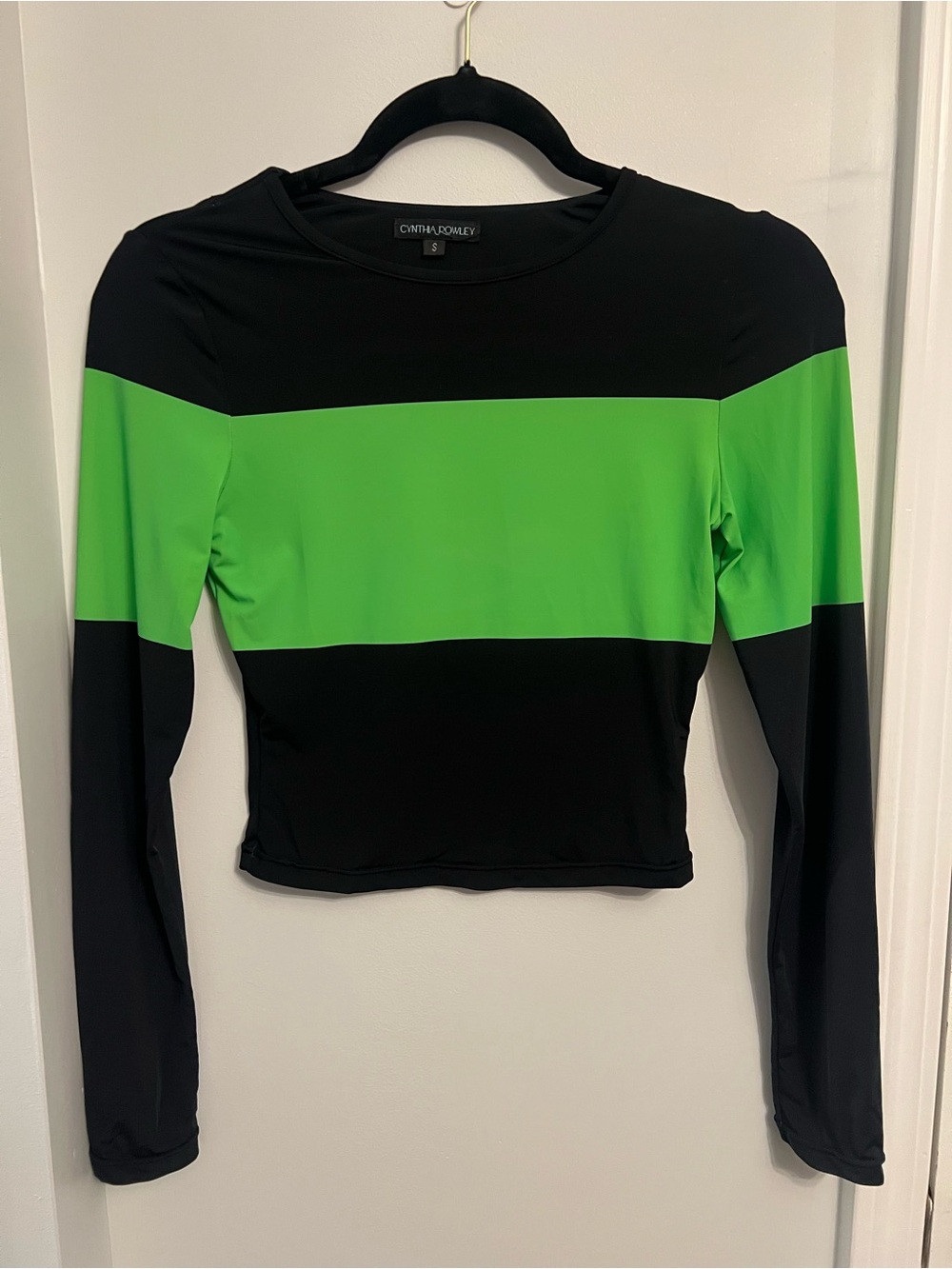 Cynthia Rowley Black and Neon Green Long-Sleeve Swim T; size small